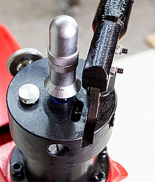 Настройка глубины желобков желобонакатного станка Brexit BrexGroover E600-R1 Настройка глубины желобков желобонакатного станка Brexit BrexGroover E600-R1